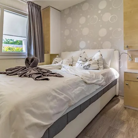 Mobile Luxury Premium-3 By Interhome *